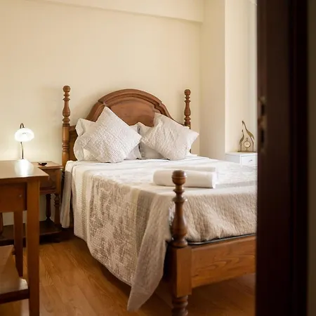 Braganca Apartments *