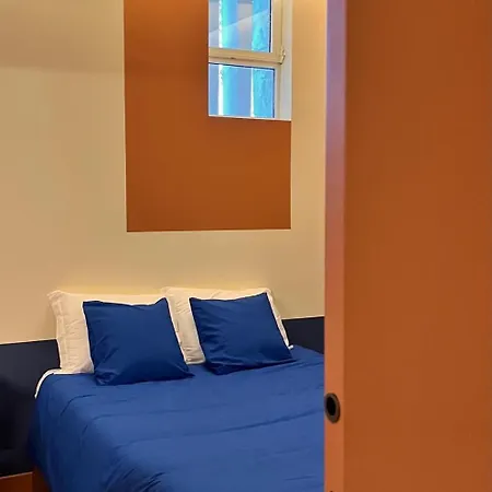 Braganca Apartments *