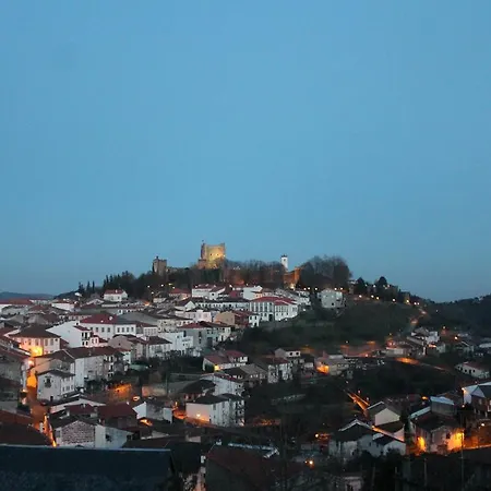 Lägenhet Braganca Apartments Bragança