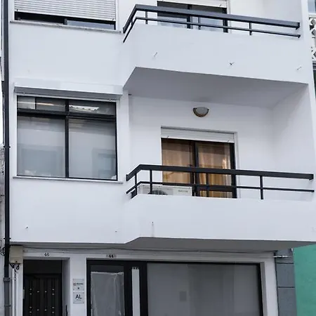 Braganca Apartments *