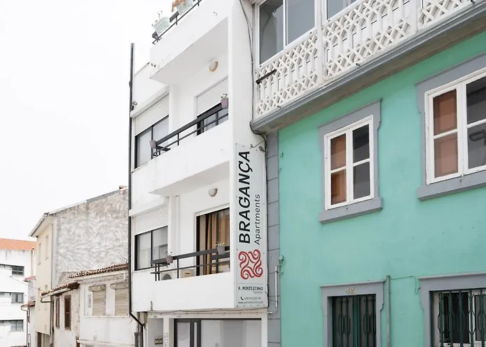 Bragança Apartments *