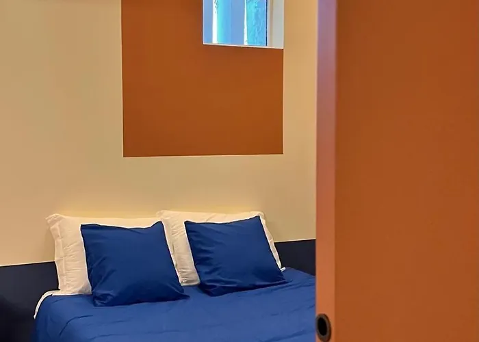 Braganca Apartments *