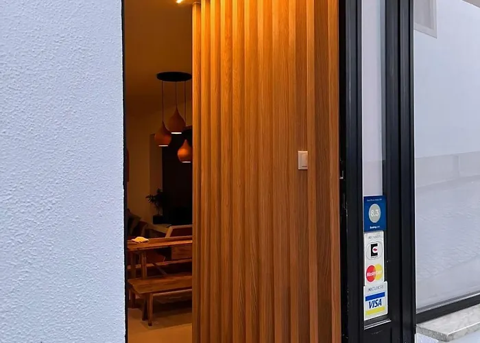 Braganca Apartments 布拉干萨