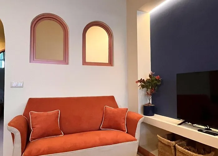 Braganca Apartments *